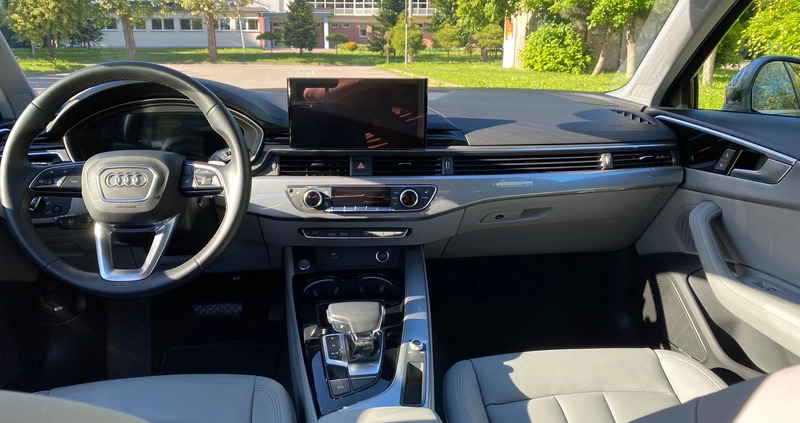Audi A4 cena 159000 przebieg: 14000, rok produkcji 2022 z Zator małe 172
